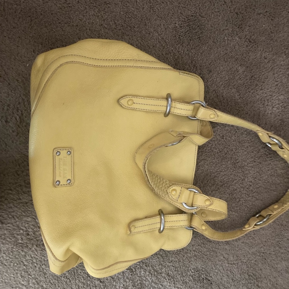 Yellow sak handbag